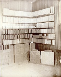 Échantillons de produits dans le bureau de Tower Grove Brick Works - Unknown